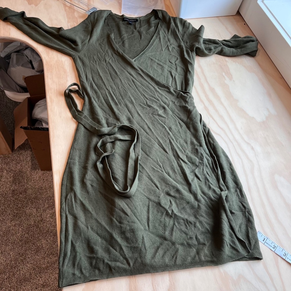 Banana Republic Olive Green Knit Wrap Dress Petite Small Long Sleeve V-Neck